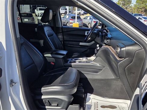 Used 2021 Ford Explorer Limited w/ Equipment Group 301A image 15