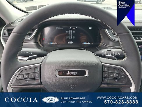 Used 2023 Jeep Grand Cherokee Limited AWD/4WD image 20