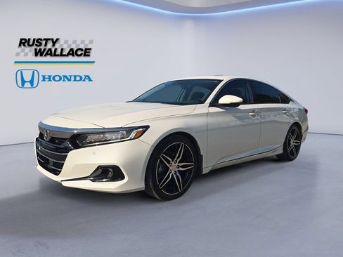 Used 2022 Honda Accord Touring image 1