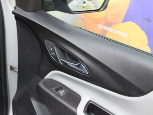 Used 2020 Chevrolet Equinox LS w/ LPO, Cargo Package AWD/4WD image 11