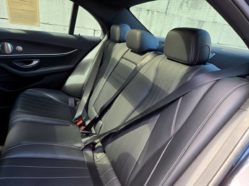 Used 2023 Mercedes-Benz E 450 4MATIC Sedan image 11