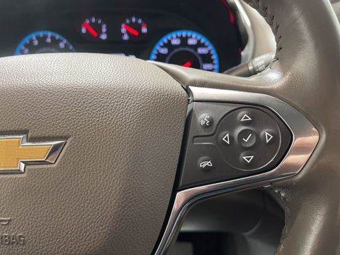 Used 2020 Chevrolet Traverse LT image 24