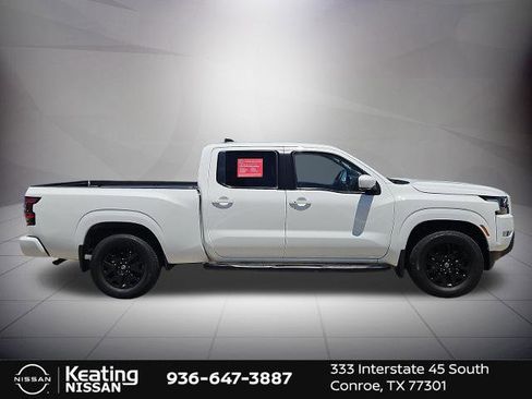 Certified 2023 Nissan Frontier SV w/ Technology Package AWD/4WD image 11