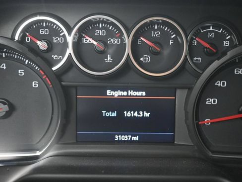 Used 2023 Chevrolet Tahoe LS RWD image 10
