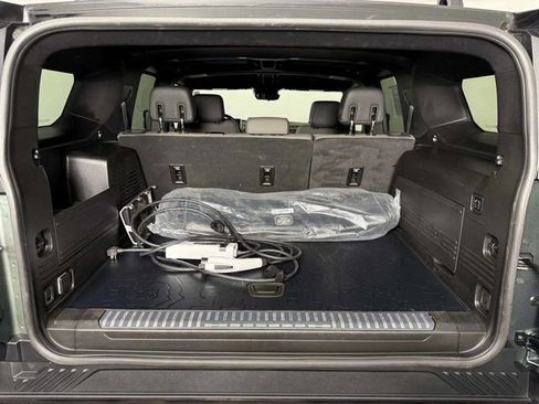 Used 2024 GMC Hummer EV 3X w/ LPO, Illumination Package image 8