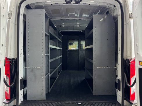 Used 2018 Ford Transit 250 130 Medium Roof image 9