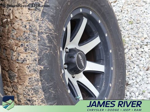 Used 2016 Jeep Wrangler Unlimited Sport w/ Quick Order Package 24S AWD/4WD image 20