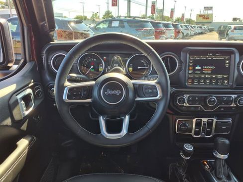 Used 2022 Jeep Wrangler Unlimited Sahara w/ Cold Weather Group image 22