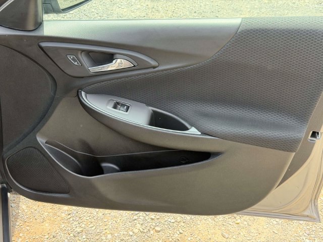 Used 2025 Chevrolet Malibu LT FWD image 10