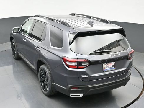 Used 2025 Honda Pilot Black Edition image 31