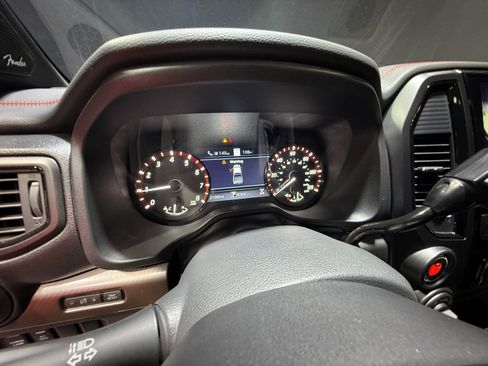 Certified 2024 Nissan Titan PRO-4X w/ Pro-4x Convenience Package AWD/4WD image 10
