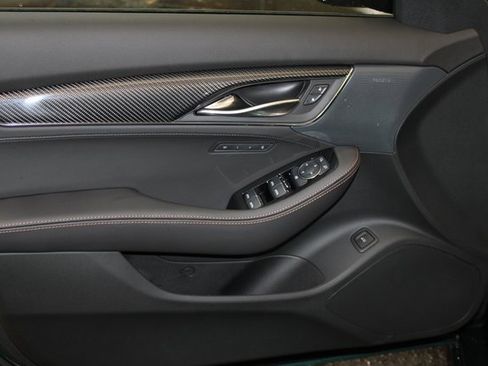 New 2026 Cadillac CT5 V image 10