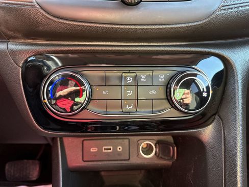 Used 2021 Buick Encore GX Preferred image 18