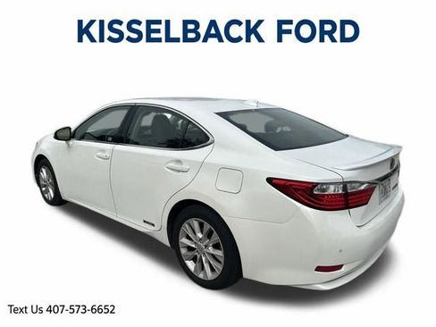 Used 2015 Lexus ES 300h w/ Premium Package w/Bamboo Trim FWD image 6