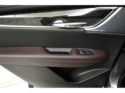 Certified 2024 Cadillac XT6 Premium Luxury w/ Technology Package AWD/4WD image 25