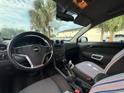 Used 2013 Chevrolet Captiva Sport LS FWD image 11