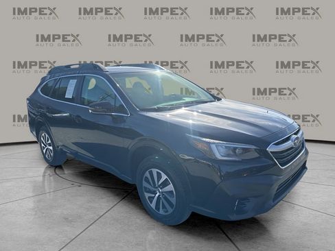 Used 2022 Subaru Outback Premium image 7