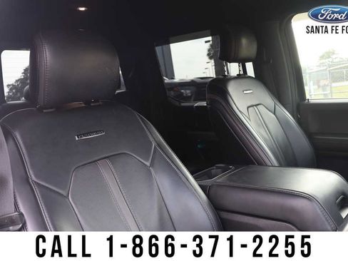 Used 2017 Ford F150 Platinum w/ Equipment Group 701A Luxury AWD/4WD image 32