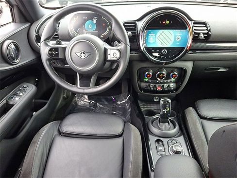 Certified 2023 MINI Cooper Clubman S w/ Signature Upholstery Package image 11
