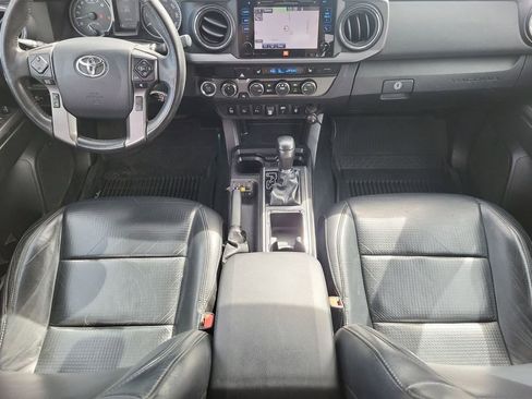 Used 2019 Toyota Tacoma TRD Sport image 27