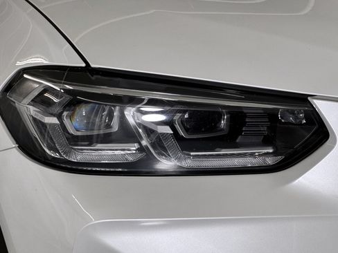 Used 2023 BMW X3 sDrive30i w/ Convenience Package w/ZPA RWD image 11
