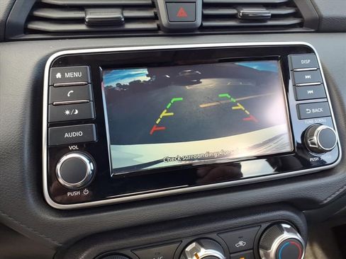 Used 2025 Nissan Versa S image 29