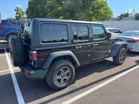 Used 2018 Jeep Wrangler Unlimited Sport S AWD/4WD image 15