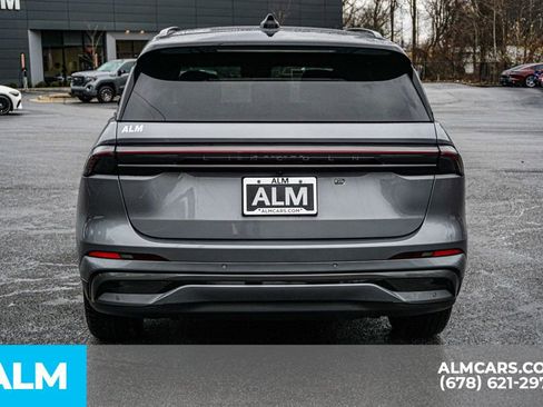 Used 2024 Lincoln Nautilus Reserve w/ Equipment Group 202A image 11