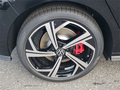 New 2026 Volkswagen GTI SE image 5