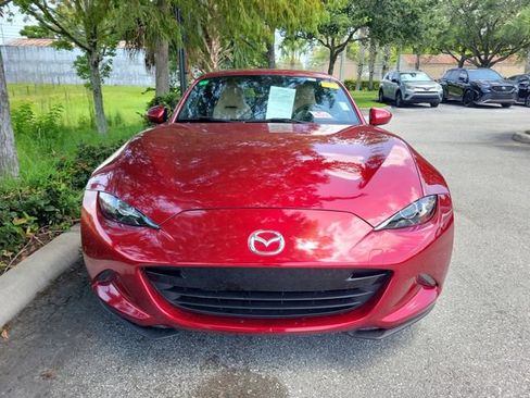 Used 2020 MAZDA MX-5 Miata RF Grand Touring RWD image 2