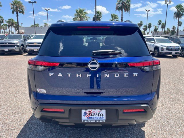 Used 2025 Nissan Pathfinder SV FWD image 8
