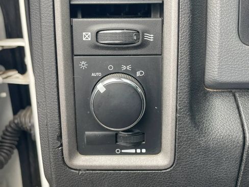 Used 2018 RAM 3500 Tradesman w/ Ambulance Prep Group RWD image 16