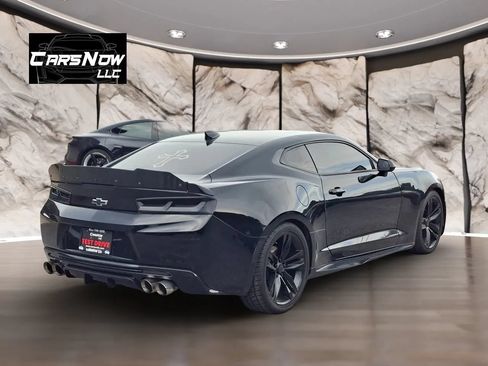 Used 2018 Chevrolet Camaro LT w/ RS Package RWD image 6