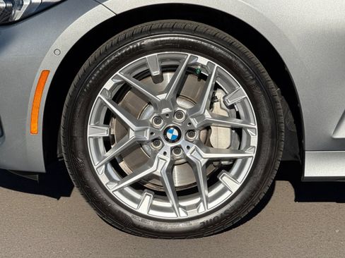 Used 2025 BMW 330i Sedan w/ Premium Package image 37