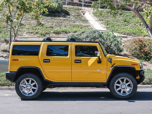 Used 2004 HUMMER H2 w/ Chrome Appearance Package image 7