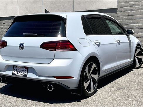 Used 2018 Volkswagen GTI SE FWD image 12