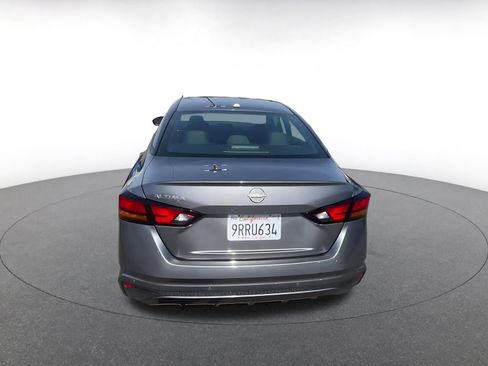 Used 2025 Nissan Altima 2.5 SV image 12