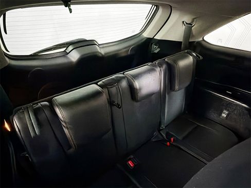 Used 2017 Toyota Highlander Limited image 27