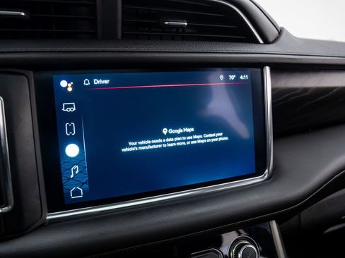 Used 2022 GMC Yukon Denali w/ Denali Premium Package image 28