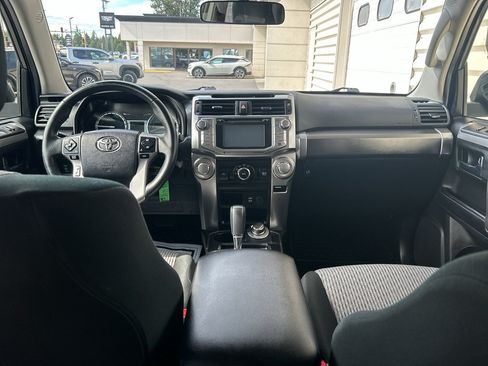 Used 2019 Toyota 4Runner SR5 AWD/4WD image 16