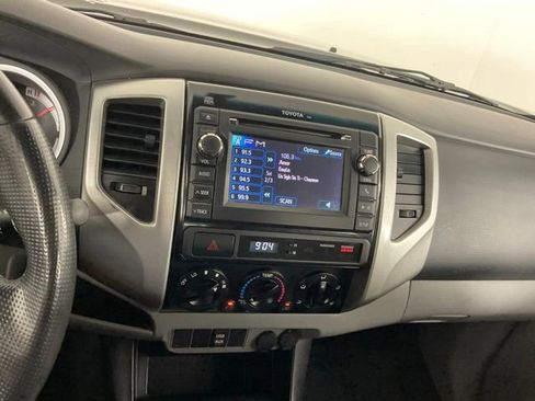 Used 2013 Toyota Tacoma PreRunner w/ SR5 Pkg RWD image 22