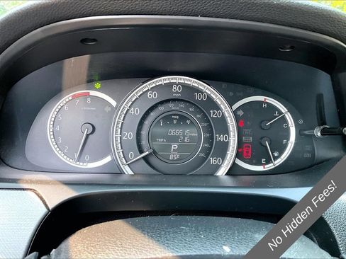 Used 2015 Honda Accord LX image 16