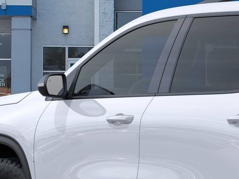 New 2027 Chevrolet Traverse Z71 w/ Driver Confidence Package AWD/4WD image 13