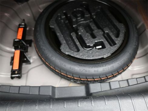 Used 2024 Nissan Sentra SV image 10