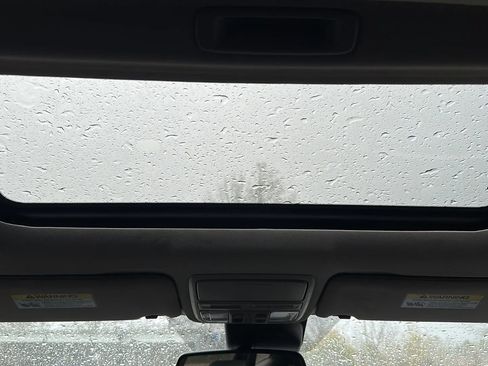 Used 2015 Honda Crosstour EX-L image 29