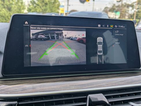 Used 2020 BMW 530i w/ Convenience Package image 14