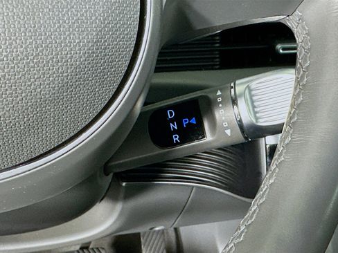 Used 2024 Hyundai Ioniq 5 SEL image 25