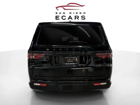 Used 2024 Jeep Wagoneer L Series II w/ Convenience Group I image 6