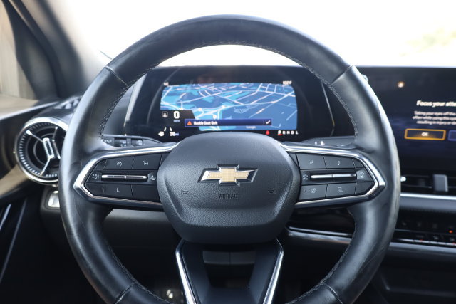 Used 2025 Chevrolet Equinox LT FWD image 14
