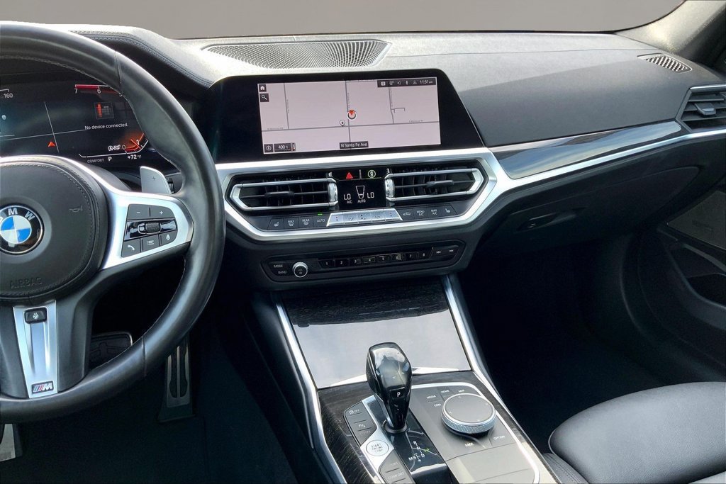 Used 2021 BMW 330i Sedan w/ M Sport Package RWD image 6